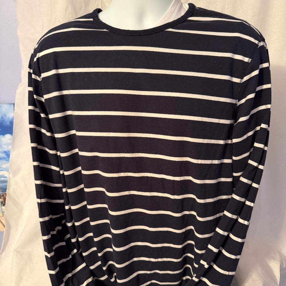 Men's Banana Republic Navy/White Stripped Shirt XL
